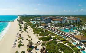 Secrets Playa Mujeres Golf & Spa Resort (Adults Only)